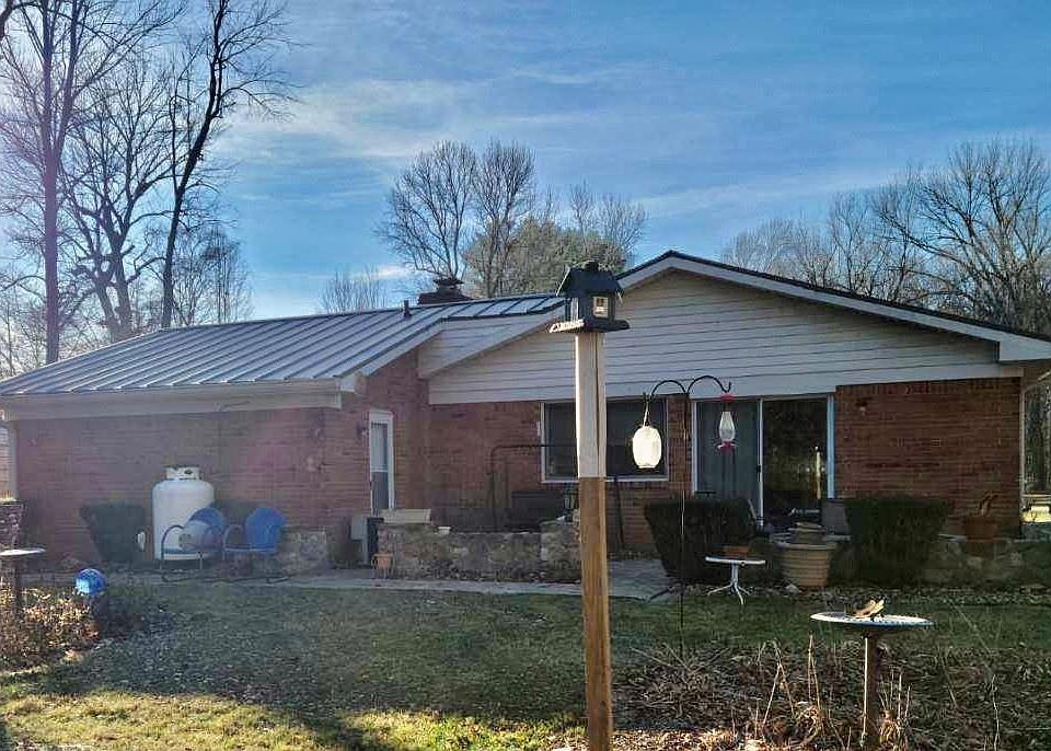 2nd image of 4744 S Westgate Dr