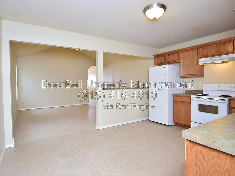 6009 S Madison Pl — Photo 8
