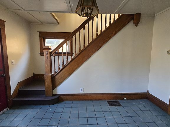 2nd image of 3444 Belden Ave