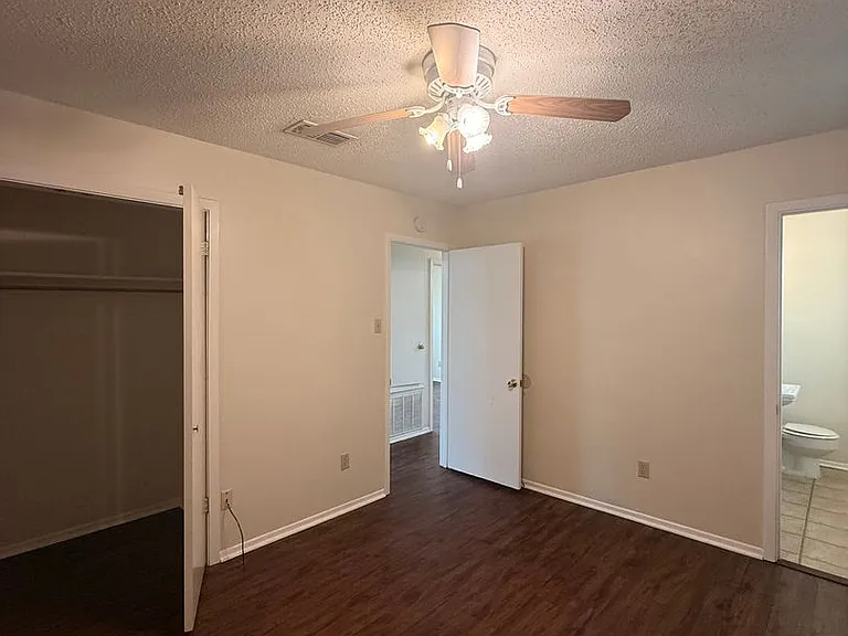 3979 Stuart Ave — Photo 16