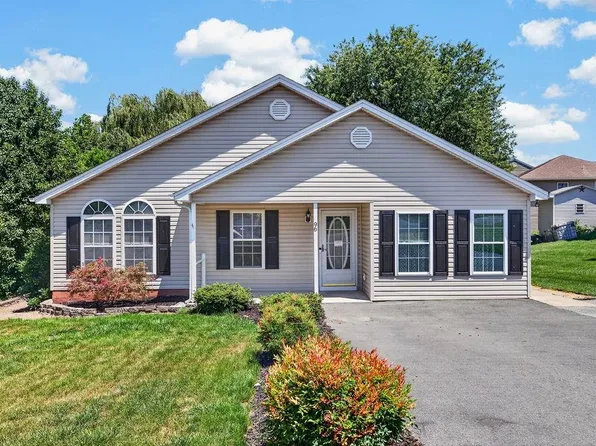 96 Somerset Dr, Weyers Cave, VA 24486