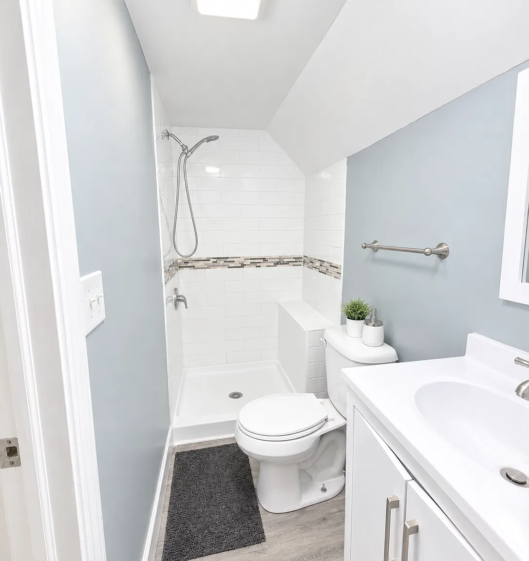 2 bed, $1,400 — Photo 1
