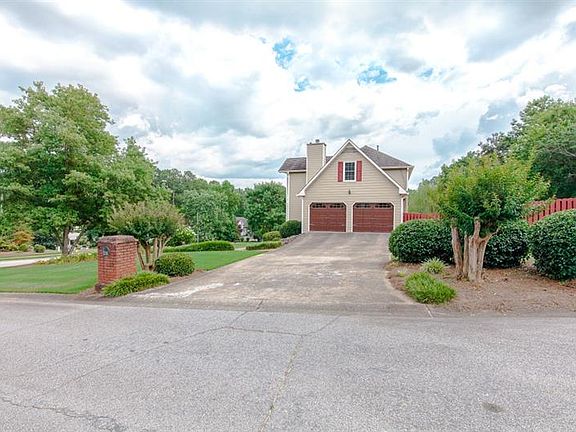 5th image of 573 Casteel Dr SW