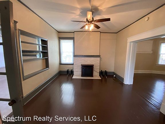 3rd image of 2354 Forbes St Unit 2348