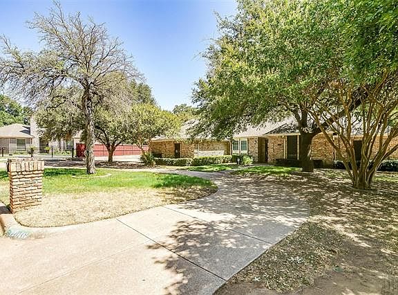 3rd image of 12016 Saddlehorn Ln