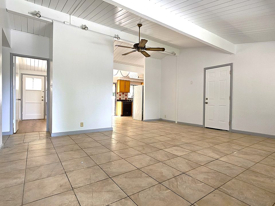 Entrance to living room