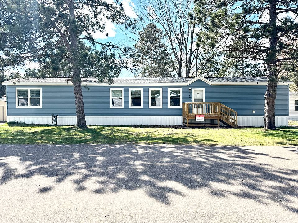 1st image of 450 Sweetpea Ln