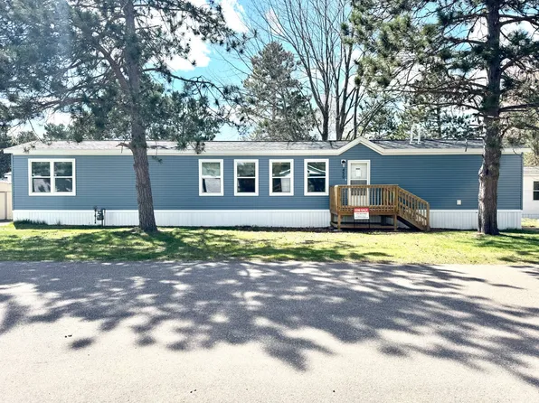 450 Sweetpea Ln, Altoona, WI 54720
