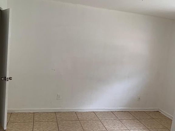 4th image of 631 S J St