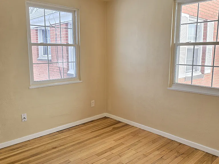 22751 Fox Ave #H — Photo 5