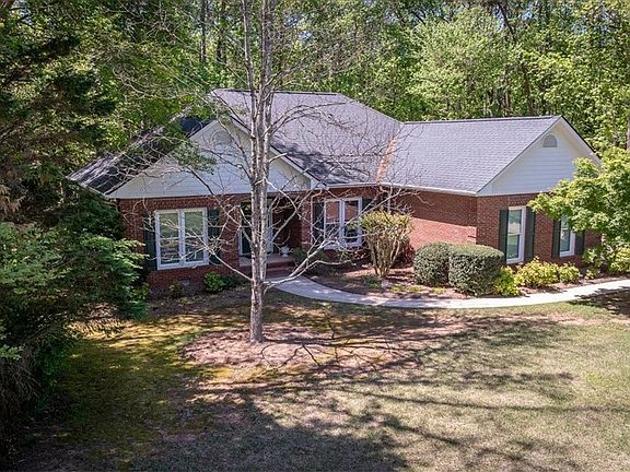 3rd image of 234 Concord Drive