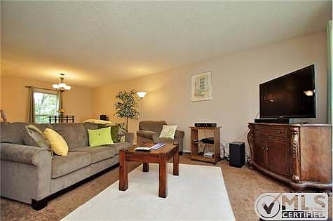 2nd image of 2152 Bauling Ln