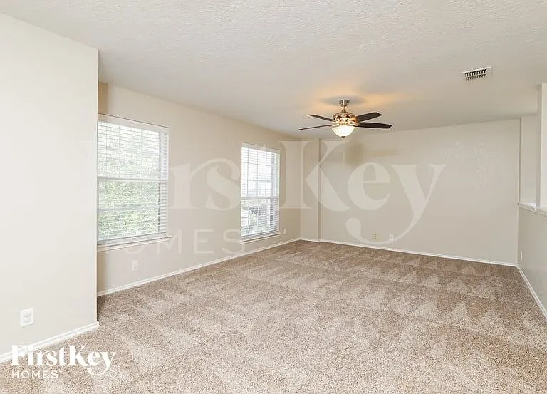 9803 Wolff Run — Photo 6