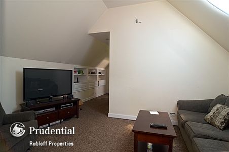 2nd image of 3520 N Damen Ave