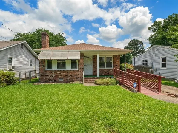 1218 Hazel Ave, Chesapeake, VA 23325