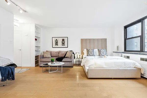 Sold by Compass | media 4