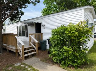 1964 River Road #106, Calverton, NY 11933