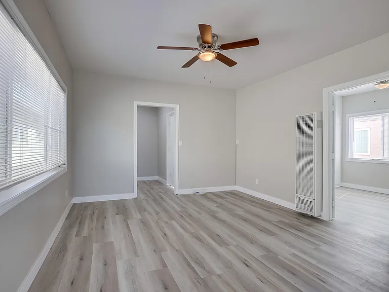 1002 Ocean Ave #5 — Photo 3