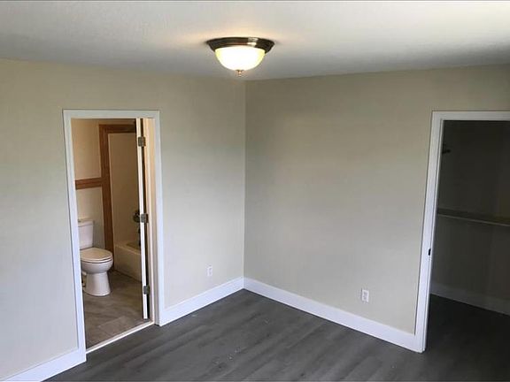 5th image of 3058 Algonquin Ave #4