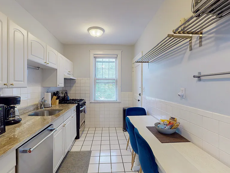 169 Kent St #3A — Photo 5