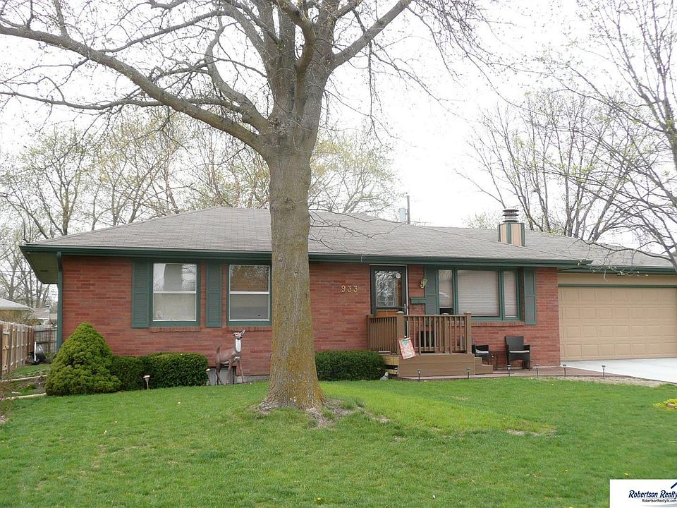 1st image of 933 Prairie Ln