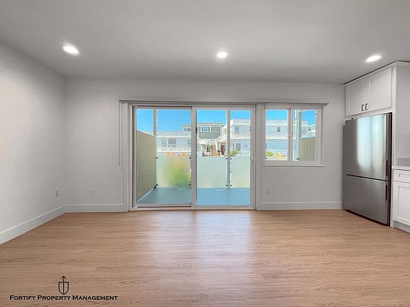 2nd image of 150 10th St #4