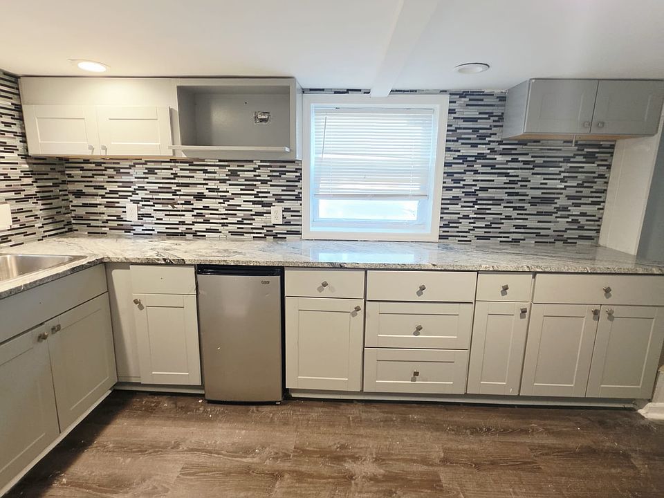 1st image of 569 W 7th Ave #1A