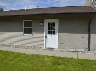 1279 E Saginaw Rd #6, Midland, MI 48642