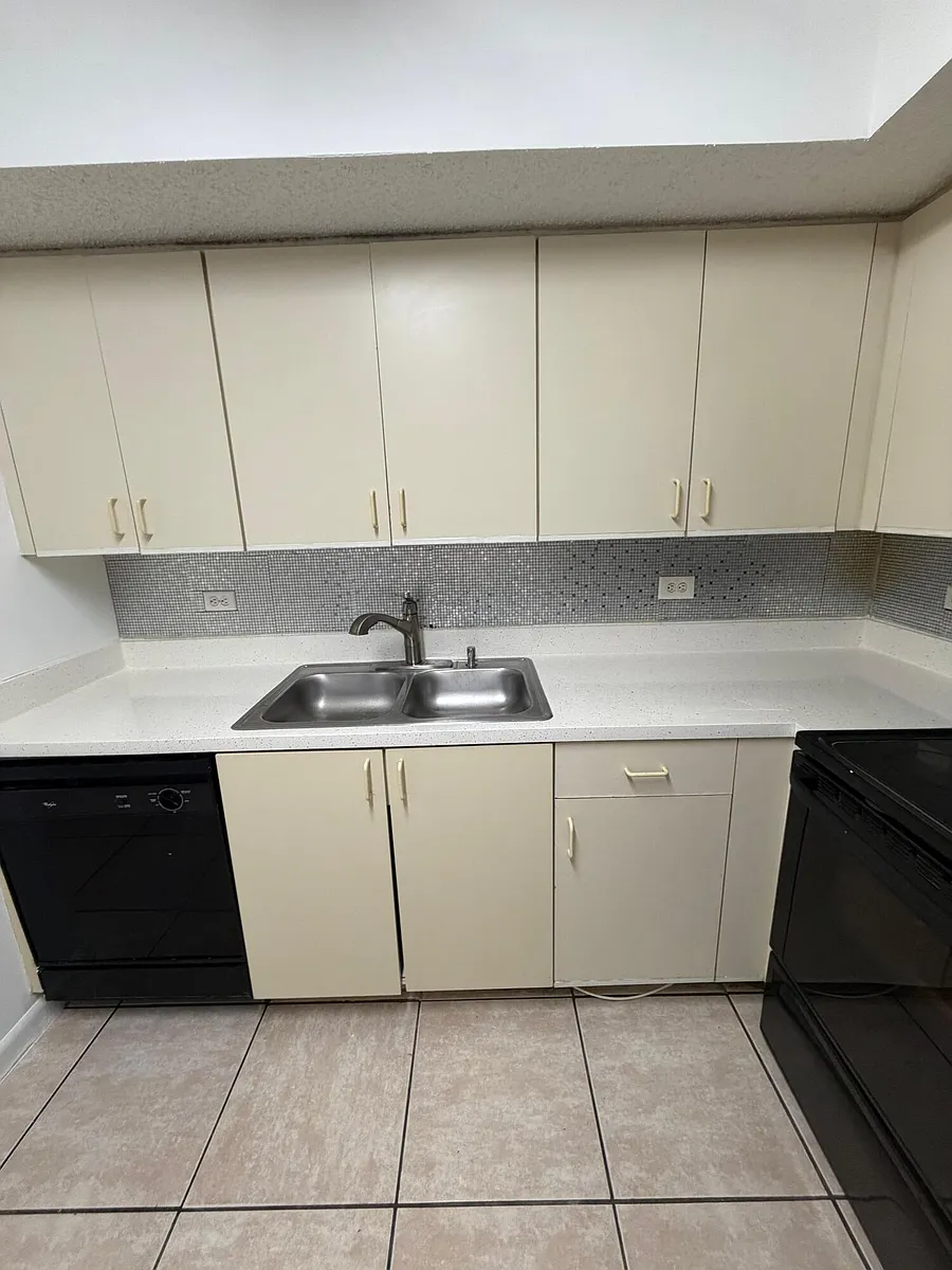 Building Photo - 3660 N 56th Ave #612