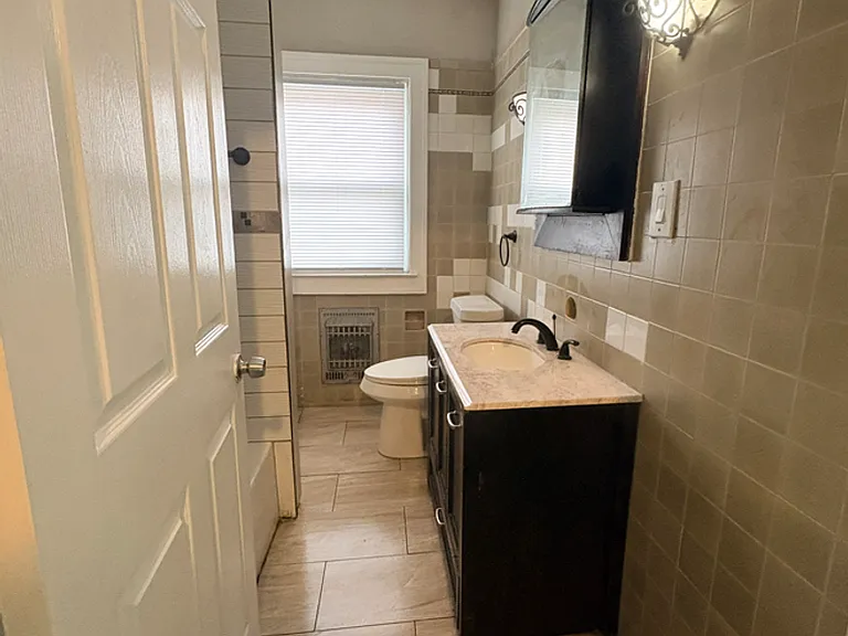 2245 Glynn Ct — Photo 9