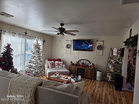 4th image of 416 Chestnut Drive