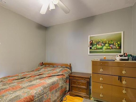 5th image of 1131 E Meinecke Ave #1R