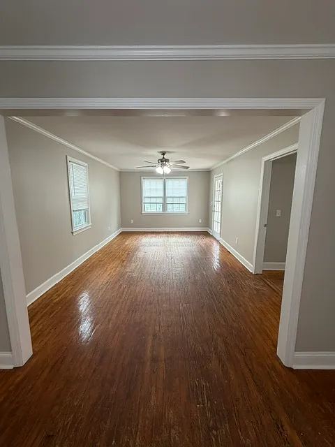 1513 Lewis Street - 1 — Photo 3