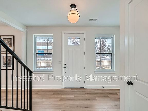 3rd image of 3701 N Steele St
