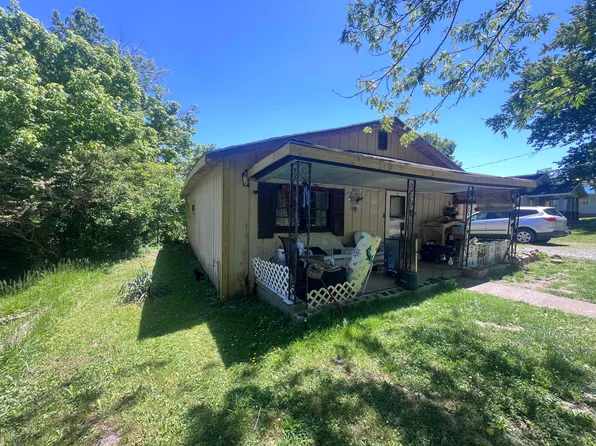 105 Nutwood Rd, Middlesboro, KY 40965