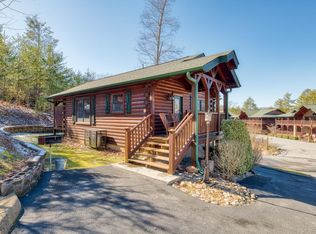 834 Spirit Loop Way, Gatlinburg, TN 37738