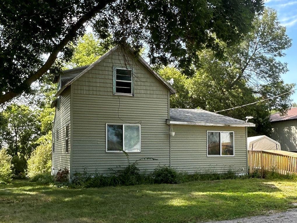 42 1st St, Easton, MN 56025 MLS 6427195 Zillow