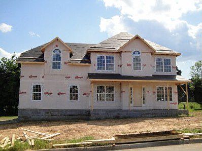 3rd image of 7705 Greenscape Dr