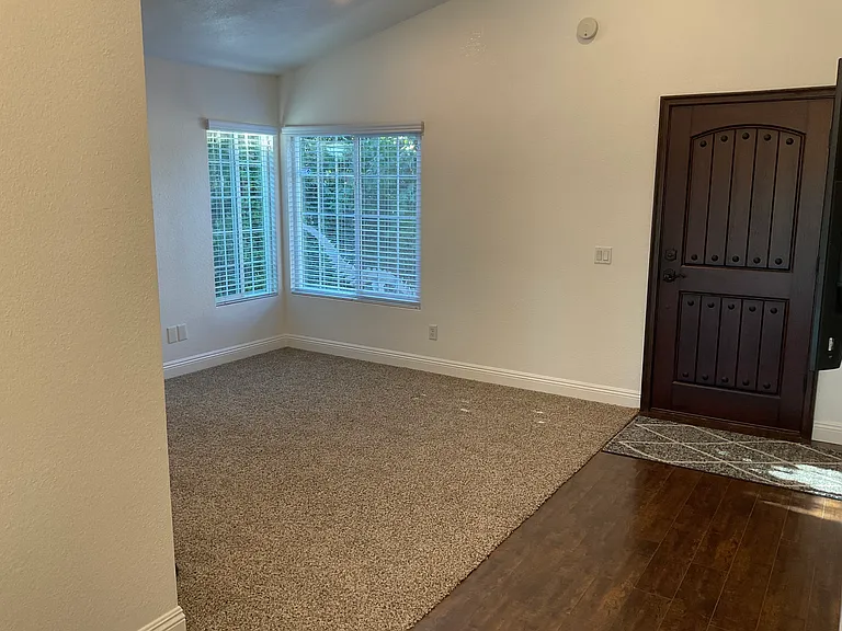 14273 Parkview Dr — Photo 7