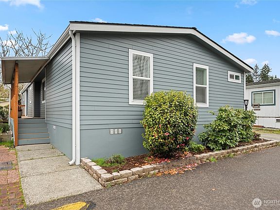 2nd image of 415 Lakeview Rd #K35