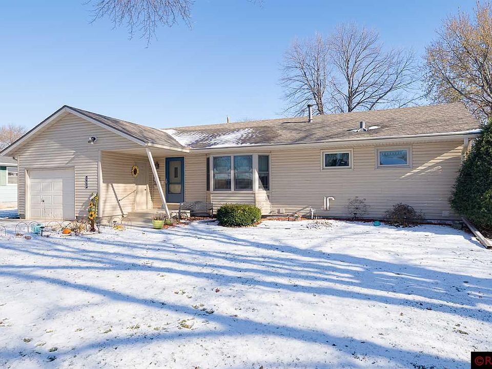 1st image of 145 N Manitou Dr