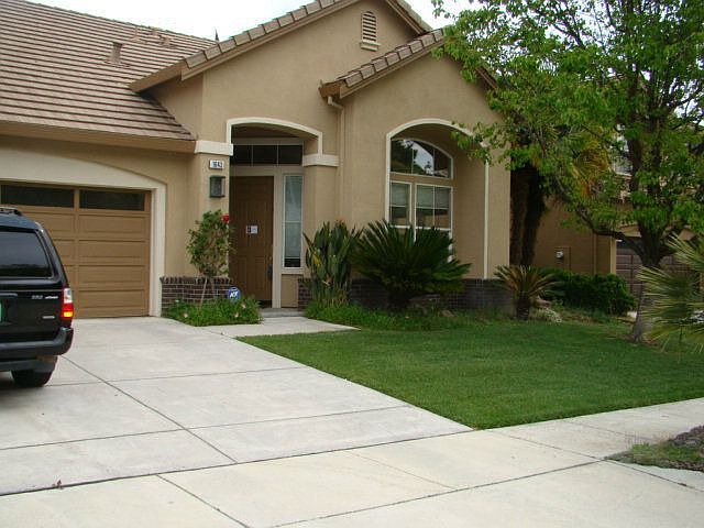 1st image of 1643 Valley Oaks Dr