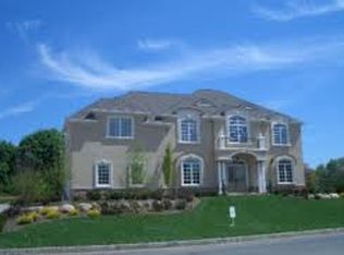 645 Blauvelt Dr, Oradell, NJ 07649