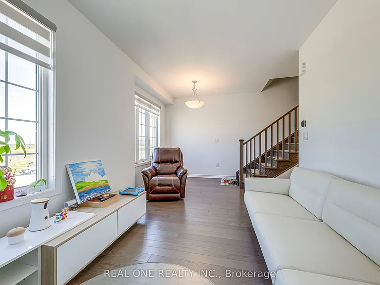 1413 William Halton Pkwy W — Photo 14