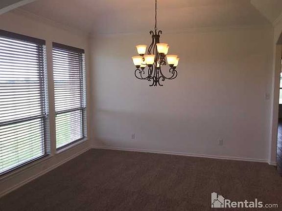 3rd image of 5549 Fogata Ln