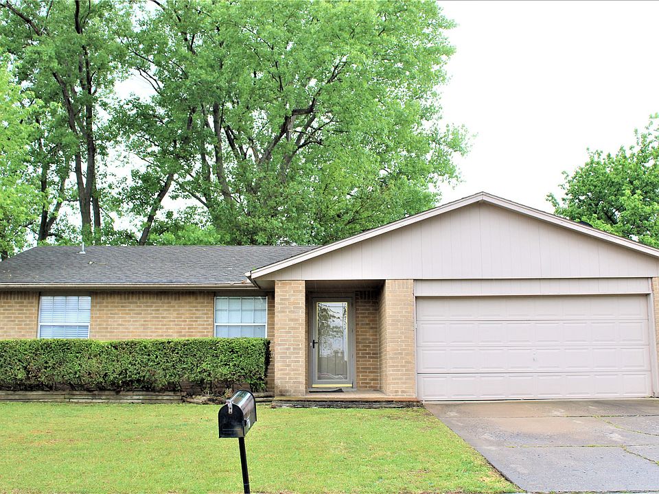 1st image of 12616 E 31st Ct S