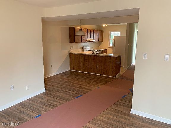3rd image of 611 Nanticoke Pl