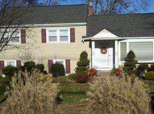 24 Hanover Ave, Whippany, NJ 07981