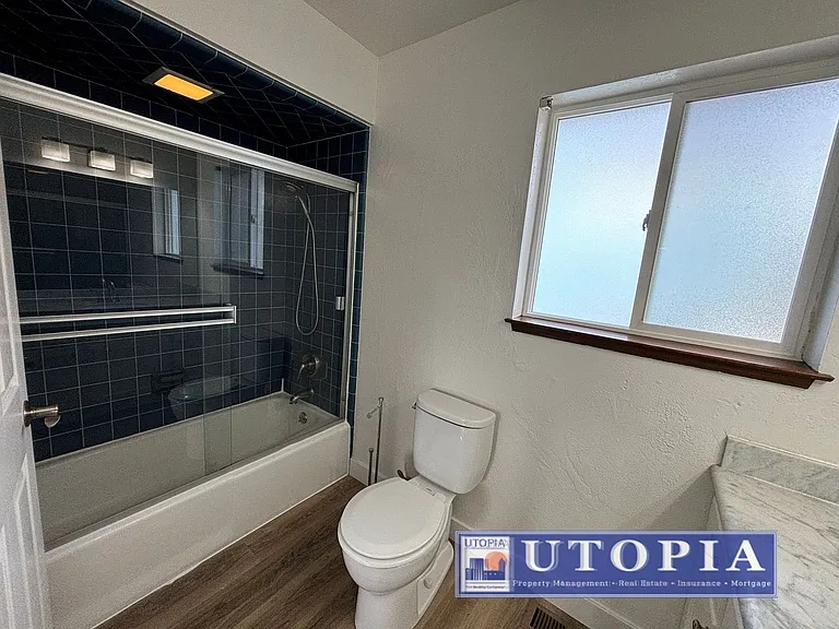212 Treasure Island Dr — Photo 4