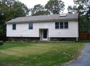 89 Riverhead Rd, Westhampton Beach, NY 11978